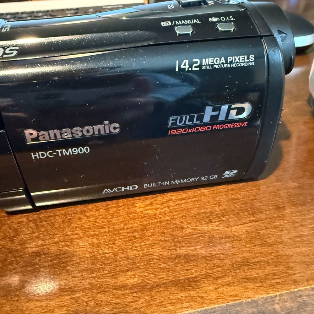 Panasonic HDC-TM900 Full HD Camcorder
